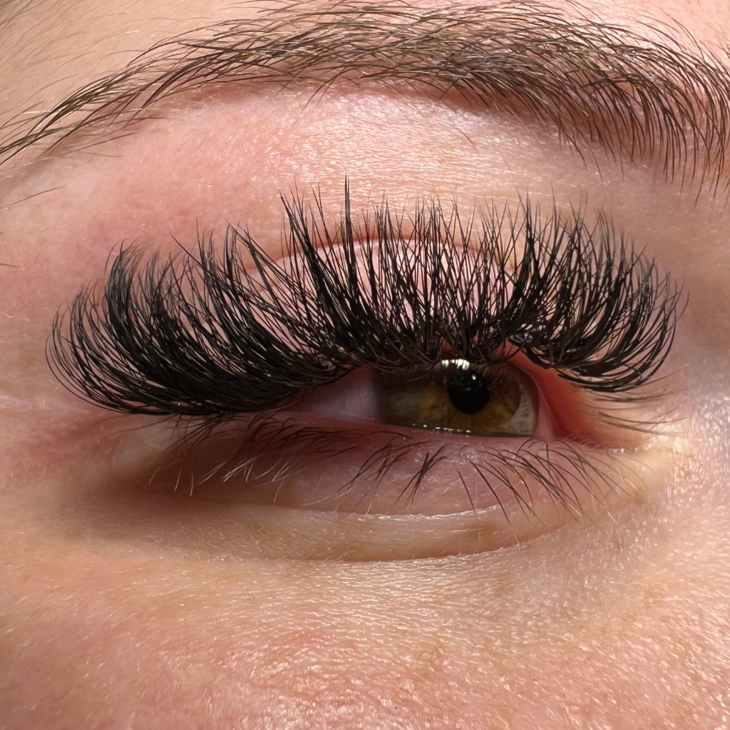 Hybrid lash extensions applied by Quinn at SR Studio