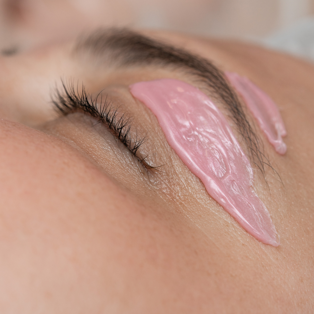 Professional brow waxing and shaping at SR Studio